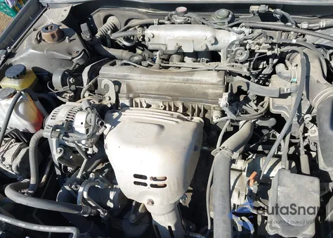 1998 Toyota Camry Le z USA, uszkodzony, nr VIN 4T1BG22K0WU386088